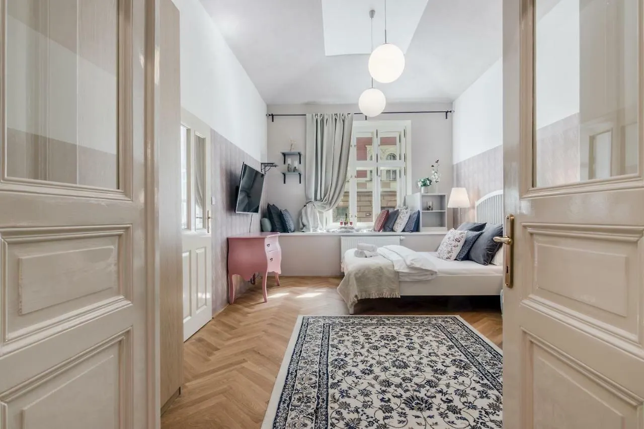 City Centre Apartment Prague By Michal&Friends 0*,